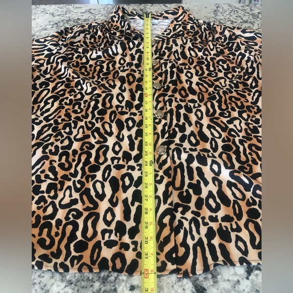 Joanna Long Sleeve Leopard Print Button Front Blouse Women’s Plus Size 3X NWOT - Picture 5 of 12